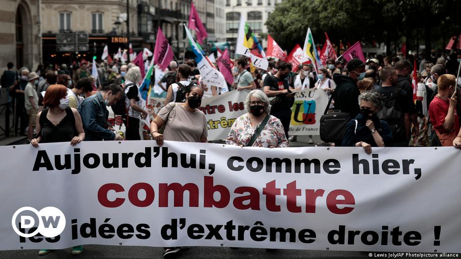 Zehntausende demonstrieren in Frankreich gegen Rechts