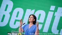 Annalena Baerbock, Kanzlerkandidatin und Bundesvorsitzende von Bündnis 90/Die Grünen, spricht zum Ende der Bundesdelegiertenkonferenz ihrer Partei. Bei dem digitalen Parteitag in Berlin haben die Grünen ihr Wahlprogramm für die Bundestagswahl im September verabschiedet. +++ dpa-Bildfunk +++