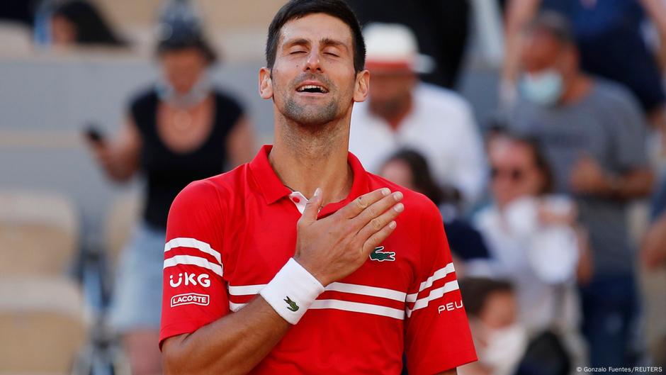 Rot ist eine gute Wahl: Novak Djokovic triumphiert in Paris