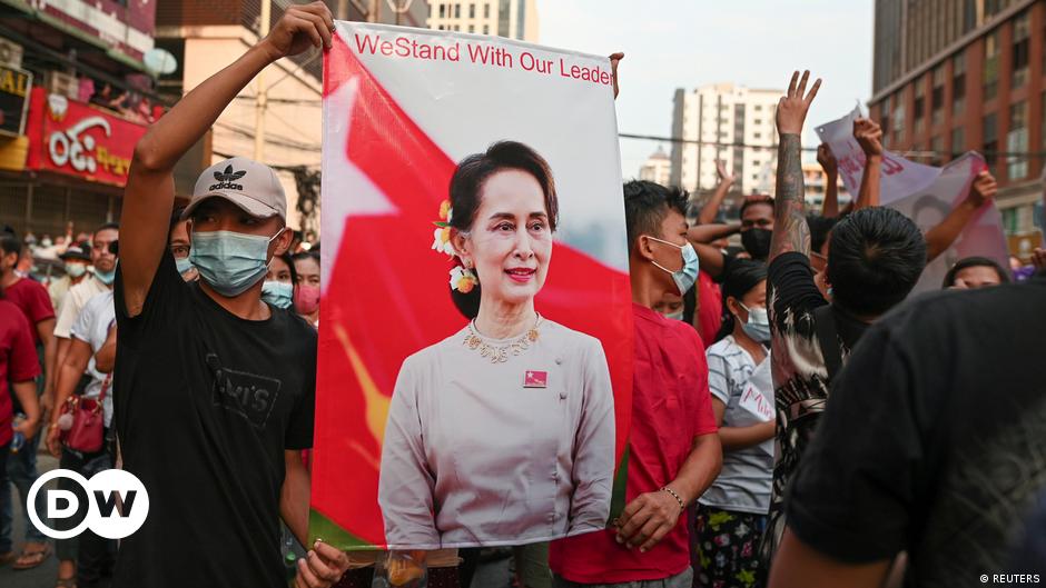 Strafprozess gegen Aung San Suu Kyi beginnt