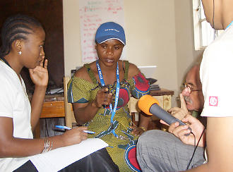 07.2010 DW-AKADEMIE Medienentwicklung Afrika Kongo Friedensjournalismus 3 07.2010 DW-AKADEMIE Medienentwicklung Afrika Kongo Friedensjournalismus 3
