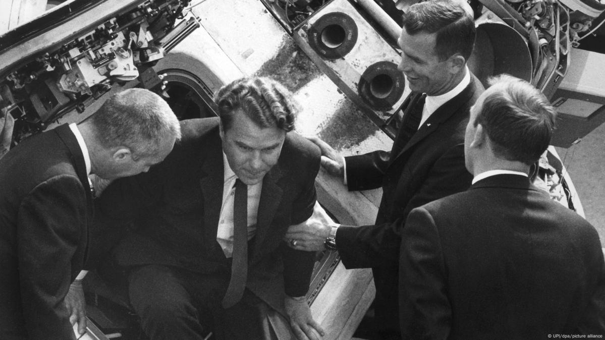 Умер старейший космонавт Владимир Шаталов – DW – 15.06.2021
