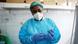 Pichani ni muuguzi akiandaa dozi ya chanjo ya virusi vya corona ya AstraZeneca katika kituo cha afya cha Ngaliema, mjini Kishansa. Pichani ni muuguzi akiandaa dozi ya chanjo ya virusi vya corona ya AstraZeneca katika kituo cha afya cha Ngaliema, mjini Kishansa.