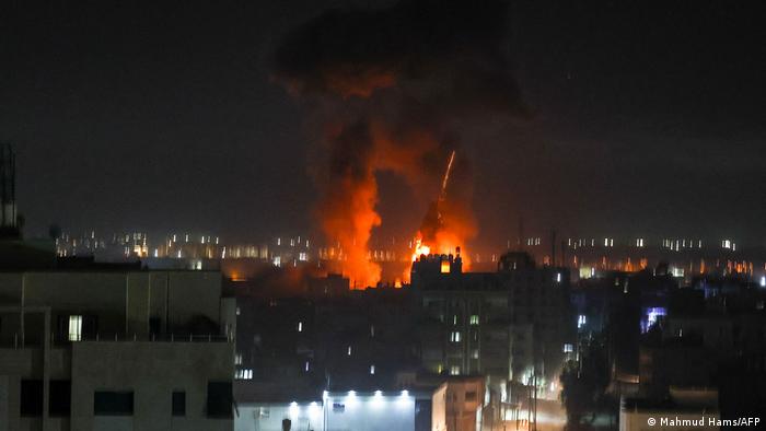 Foto de explosiones en Gaza