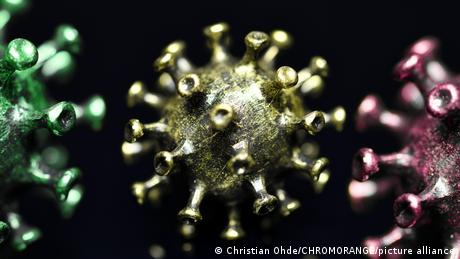 Тревога заради нов вариант на коронавируса съдържащ необичайно много мутации