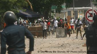 Retour de Gbagbo en Côte d'Ivoire, ses partisans dispersés par la police