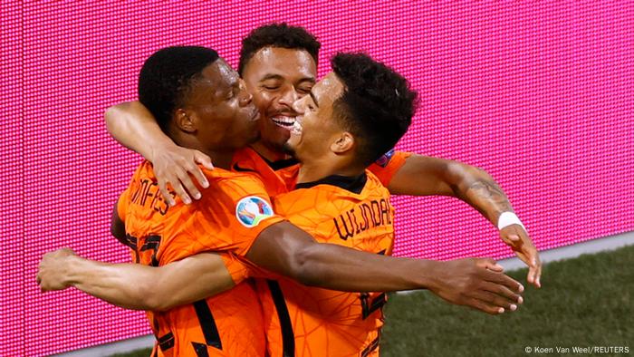 Euro 2020 The Netherlands Beat Austria To Book Ticket To Last 16 Sports German Football And Major International Sports News Dw 17 06 2021