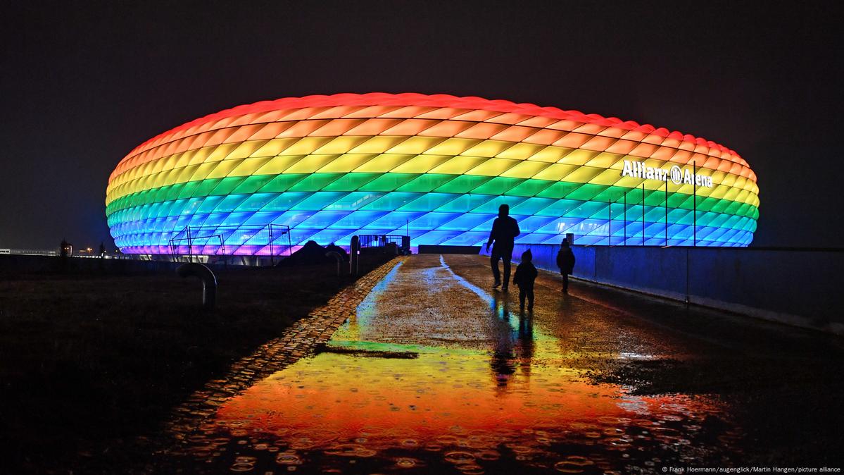 Euro 2020: Proposal to light up Munich arena in LGBTQ colors – DW –  06/19/2021