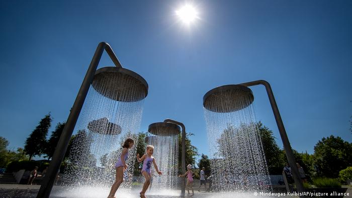 50 градуса, горски пожари, горещи ветрове: до екстремни жеги като