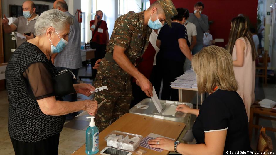 Armenien: Wahl in der innenpolitischen Krise