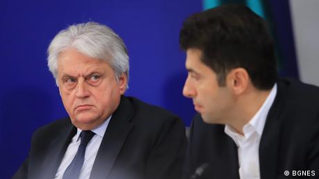 Министър Рашков дотук е успешен с изнасянето на информация за