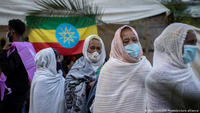 Voters line up in Addis Abeba