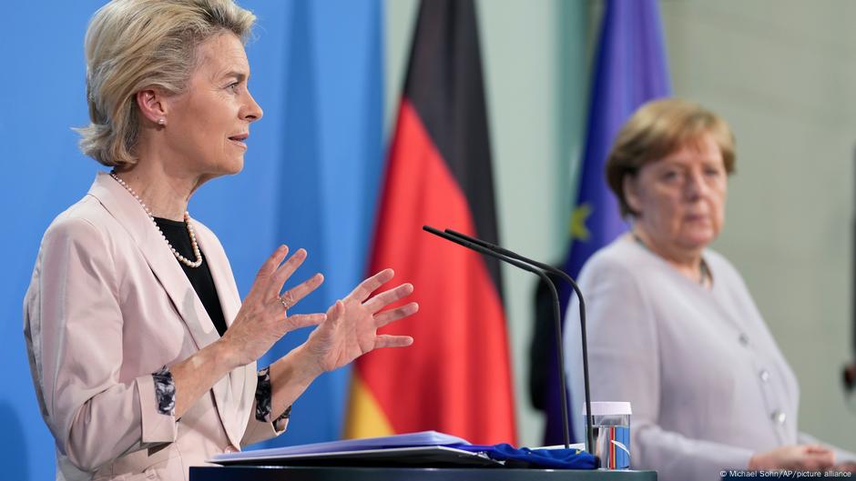 EUs von der Leyen Merkel fördert deutsches Konjunkturpaket während des Treffens |  Nachrichten |  D. W.