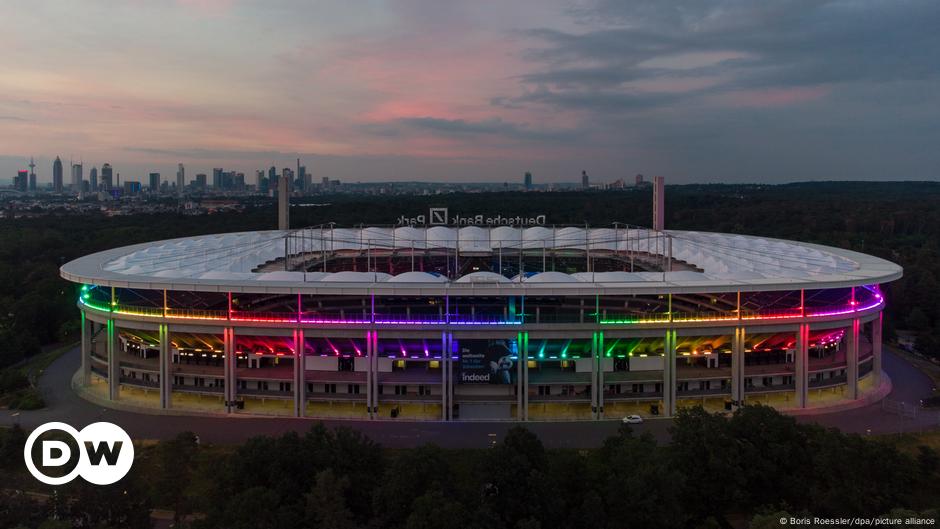 Vielfältiger Protest in Regenbogenfarben