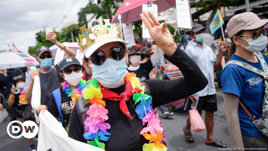 Thai protesters return to the streets despite COVID concerns | DW | 24.06.2021