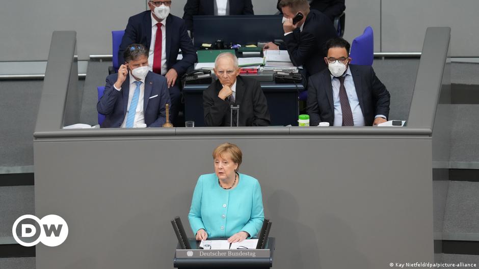 Merkels neueste Regierungserklärung: Wie immer klug und sachlich  Deutschland  DW