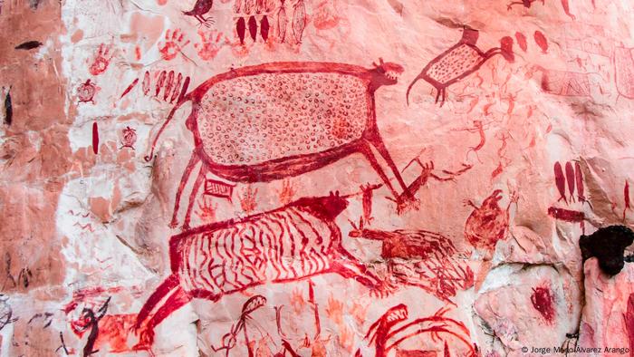El arte de nuestros ancestros nos da pistas sobre nuestro pasado. Estas pinturas rupestres del Parque Nacional de Chiribiquete, en Colombia, tienen más de 22.000 años de antigüedad. Los arqueólogos creen que los humanos se asentaron en América hace unos 20.000 o 30.000 años.