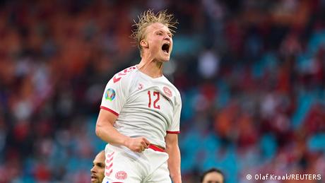 Euro 2020: Kasper Dolberg at the double as feel-good Danes march on