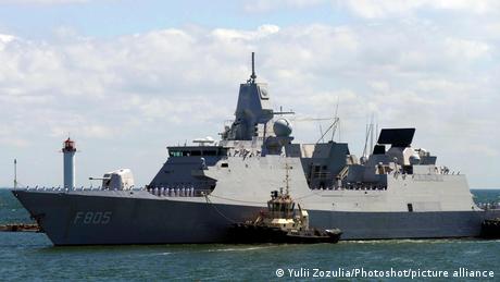 Два инцидента с натовски кораби само за една седмица Русия