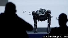 A Verizon's robot is seen during the Mobile World Congress (MWC) in Barcelona, Spain, June 28, 2021. REUTERS/Albert Gea