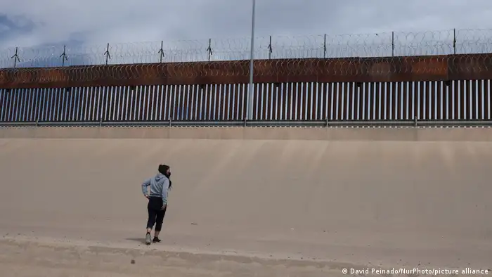 Mur à la frontière entre les Etats-Unis et le Mexique