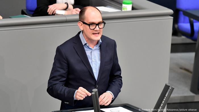 Deutschland Bundestag Janosch Dahmen 