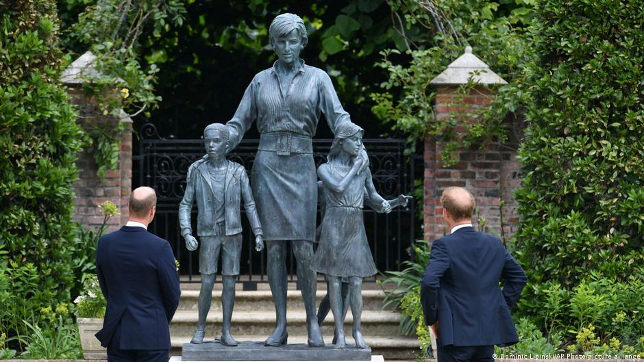 Statue von Prinzessin Diana enthüllt DW 01.07.2021