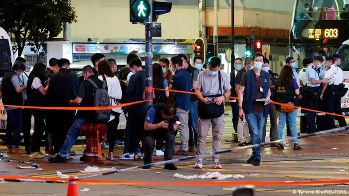 Hongkong | Messerangriff auf Polizisten