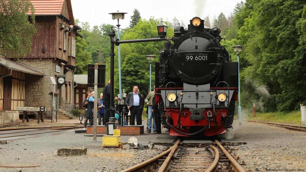 В Гарце снова пыхтят паровозы – DW – 03.07.2021