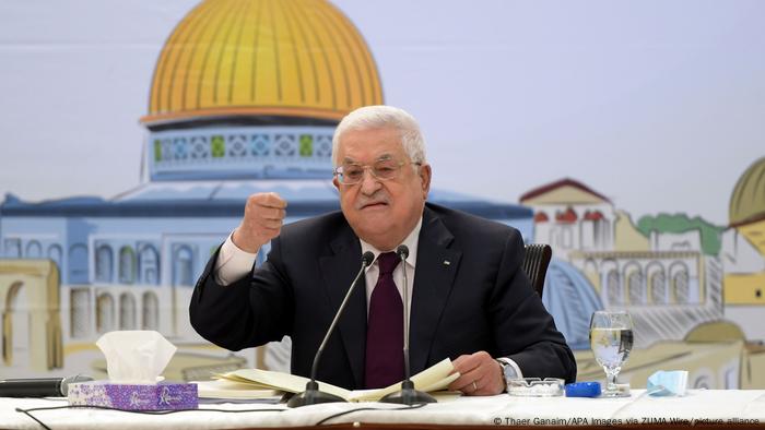 O presidente palestino, Mahmoud Abbas, preside a reunião do conselho revolucionário do Fatah, na cidade de Ramallah, na Cisjordânia