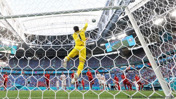 Suiza eliminada de España en los penaltis |  Deportes |  DW
