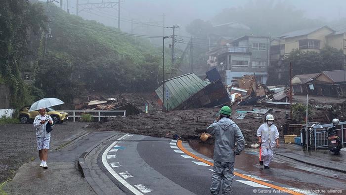 日本热海暴雨成灾泥石流致人失踪 科技环境 Dw 03 07 21