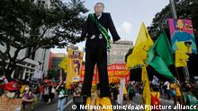 У Бразилії десятки тисяч людей знову протестували проти Болсонару