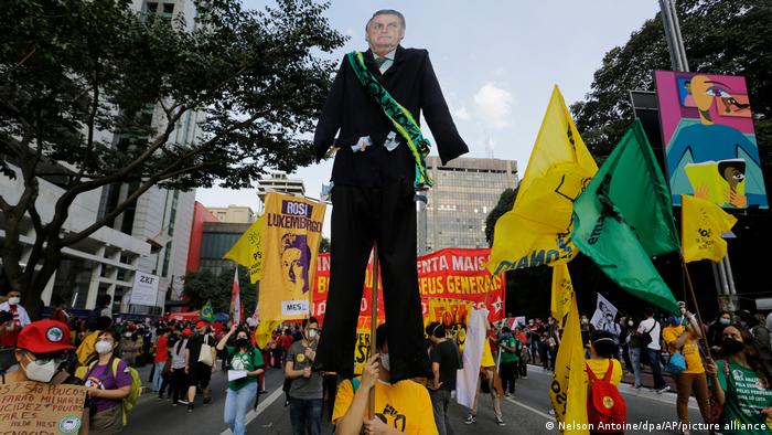 Protesta contra Bolsonaro en Brasil.
