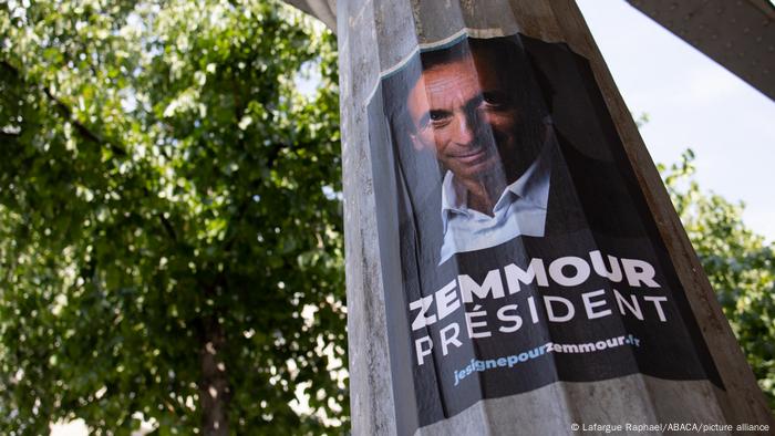 Frankreich I Plakate zur Unterstützung von Eric Zemmour - Paris Frankreich I Plakate zur Unterstützung von Eric Zemmour - Paris