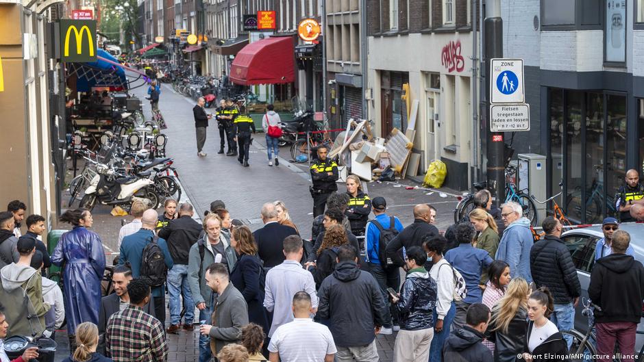 Célebre periodista gravemente herido en un tiroteo en Holanda | Europa | DW - Vimarsana News