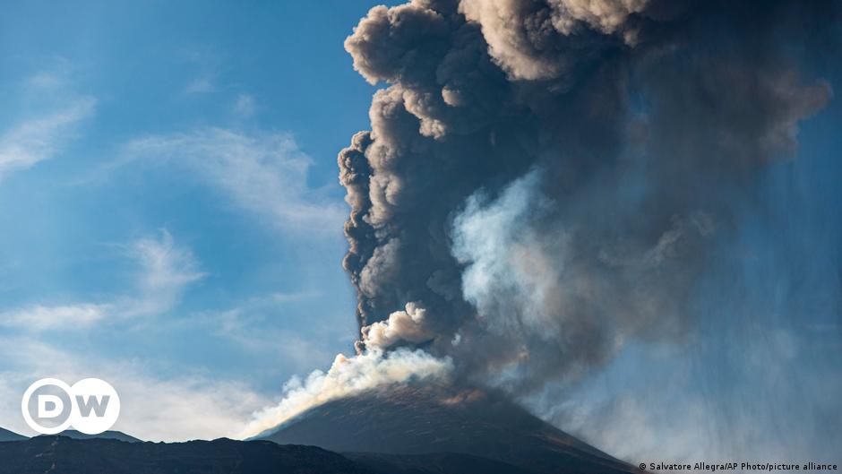 Italia: nuova eruzione dell’Etna costringe alla chiusura dell’aeroporto di Catania |  ultima Europa |  DW