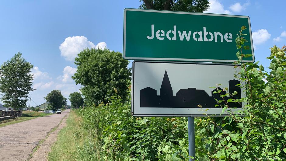 Niemiecka gazeta o Polsce: „Długi cień Jedwabnego“