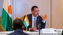 8.7.2021, Berlin
Treffens zwischen dem Präsidenten Mohamed Bazoum von Niger und seinen in Deutschland lebenden Mitbürgern