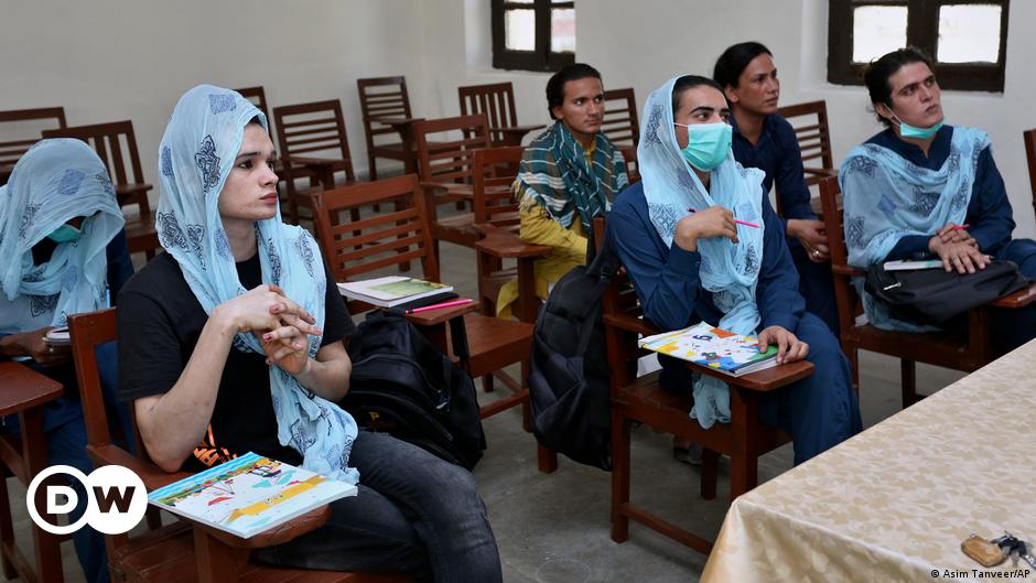 Pakistan eröffnet Schule für Transgender-Frauen
