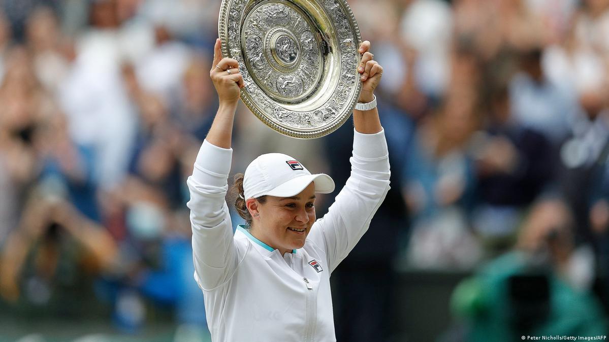 Australian Ashleigh Barty wins 2021 Wimbledon title – DW – 07/10/2021
