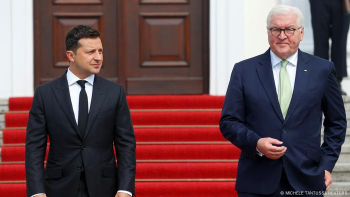 Der ukrainische Präsident Wolodymyr Selenskyj und der deutsche Bundespräsident Frank-Walter Steinmeier