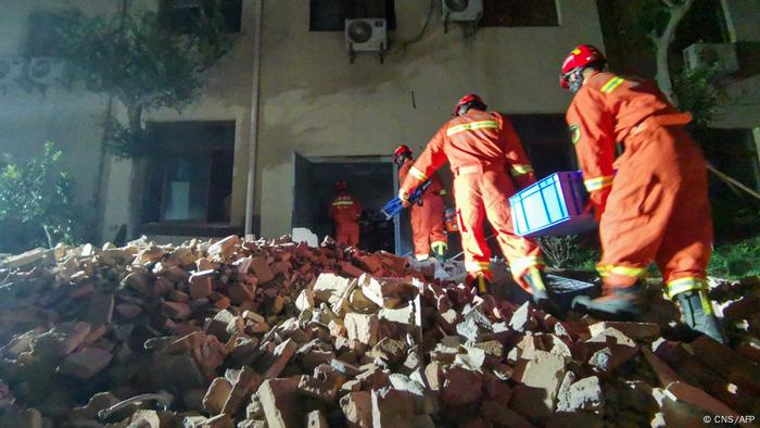 Sube a 17 número de muertos por colapso de hotel en China | El Mundo | DW |  