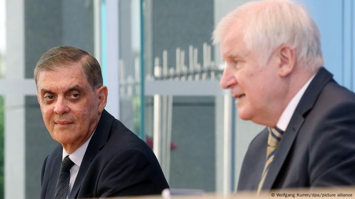 Berlin Romani Rose und Horst Seehofer Antiziganismus Pressekonferenz