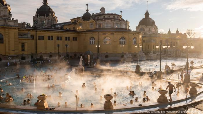 Baia cecenă din Budapesta