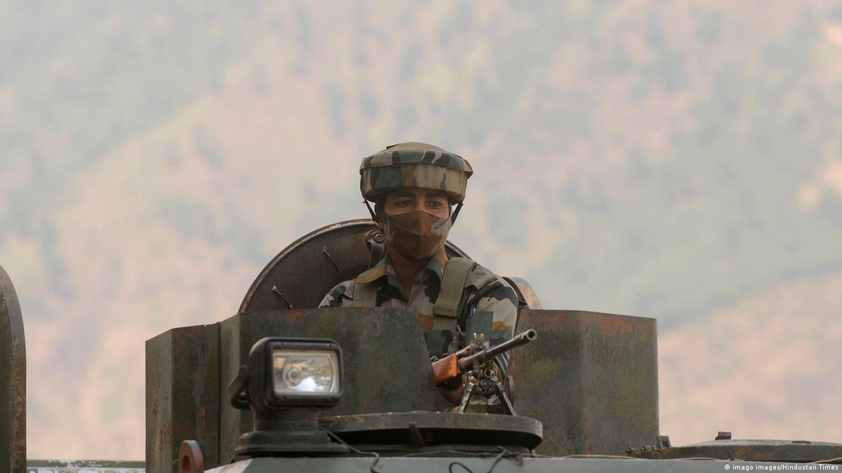 Kashmiri Army Sex - Why is India deploying female soldiers to Kashmir? â€“ DW â€“ 07/14/2021