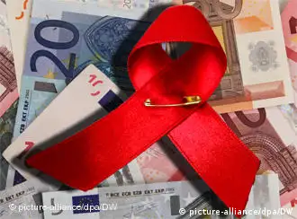Le ruban rouge, symbole international de solidarité avec les victimes du VIH