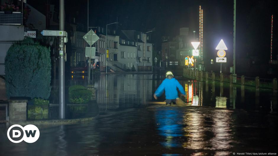 Nach Dauerregen mehr als 30 Menschen vermisst