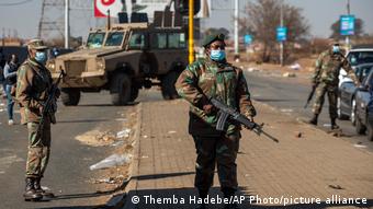 Südafrika Ausschreitungen Zuma Soldaten