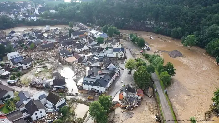 Deutschland, Schuld | Unwetter in Rheinland-Pfalz